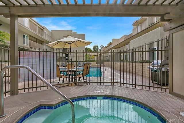 Detail Gallery Image 14 of 15 For 13754 Mango Dr #224,  Del Mar,  CA 92014 - 2 Beds | 2 Baths