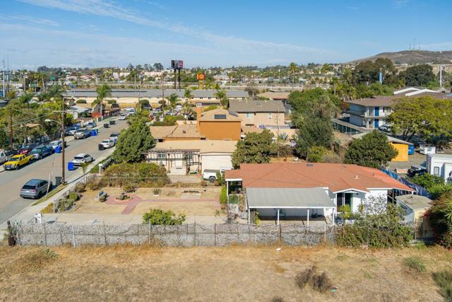 354 Sunrise Drive, San Ysidro CA: https://media.crmls.org/mediaz/46bcd28a-ebe6-4801-a4e6-fe182835a916.jpg
