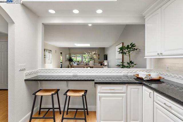 586 CAMBRIAN WAY, Danville CA: https://media.crmls.org/mediaz/46bd0375-8241-4a41-8409-90b30f04dfb6.jpg