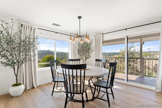 4141 Palomar Drive, Fallbrook CA: https://media.crmls.org/mediaz/46bd0be6-27d4-4ea8-8193-271178f101bc.jpg
