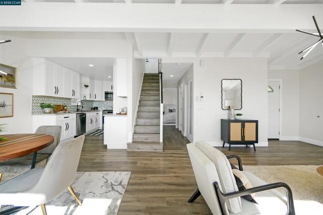 5929 Harbor View Ave, San Pablo CA: https://media.crmls.org/mediaz/46bd20a4-7b5d-40fe-9b8f-58aec995f77d.jpg