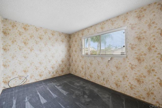 1113 Camino Del Sol Circle, Carlsbad CA: https://media.crmls.org/mediaz/46bd5b3f-a412-4c1b-9805-4054cfa5fda7.jpg