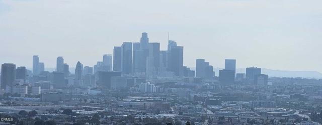 2929 N Amethyst Street, Los Angeles CA: https://media.crmls.org/mediaz/46bed92e-a3be-407e-a65f-0130c619db15.jpg