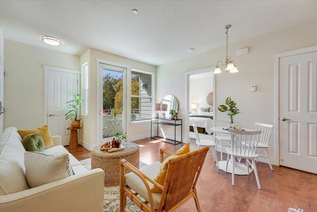 224 Laurel, Santa Cruz CA: https://media.crmls.org/mediaz/46c08993-01c9-49ca-a1c2-f041a7236e1d.jpg