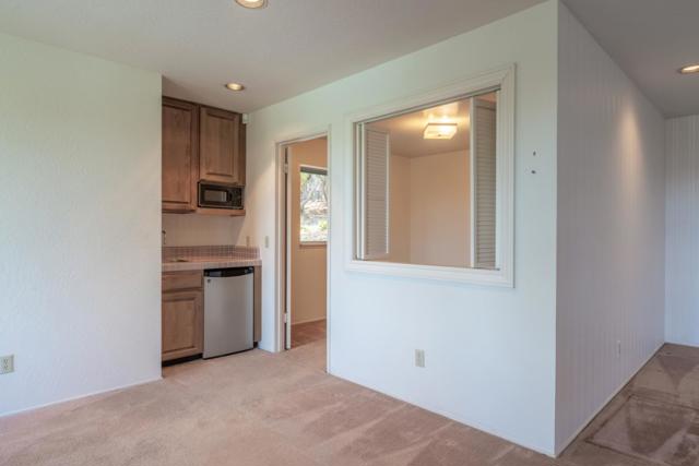 44 El Caminito Del Norte, Monterey CA: https://media.crmls.org/mediaz/46c11f29-65fa-4372-8949-75f6656f5fe4.jpg