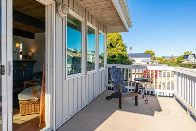 360 36th Avenue, Santa Cruz CA: https://media.crmls.org/mediaz/46c175ba-92aa-4b13-8c8c-fcafa34d0116.jpg