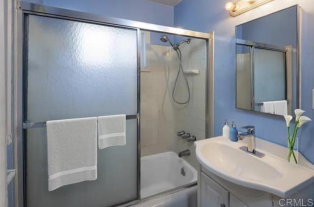 157 MAPLE AVE., Carlsbad CA: https://media.crmls.org/mediaz/46c17cc0-a82e-4845-9835-b2180c646c81.jpg