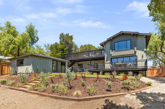 522 Summit Drive, Redwood City CA: https://media.crmls.org/mediaz/46c2cadd-6aeb-4eae-b671-f055a39a0948.jpg