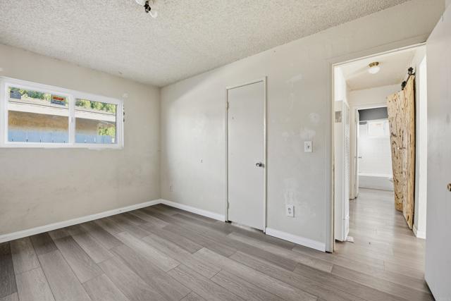 Image 23 of 30 For 1877 Donax Avenue