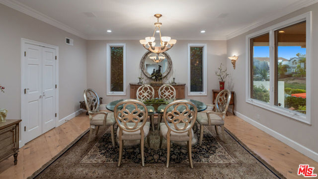 5105 Via Donte, Marina del Rey CA: https://media.crmls.org/mediaz/46c2d334-d885-4dbc-a243-3f05f408bf57.jpg