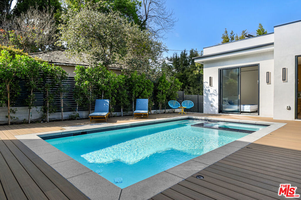 13015 Greenleaf StreetStudio City img 23