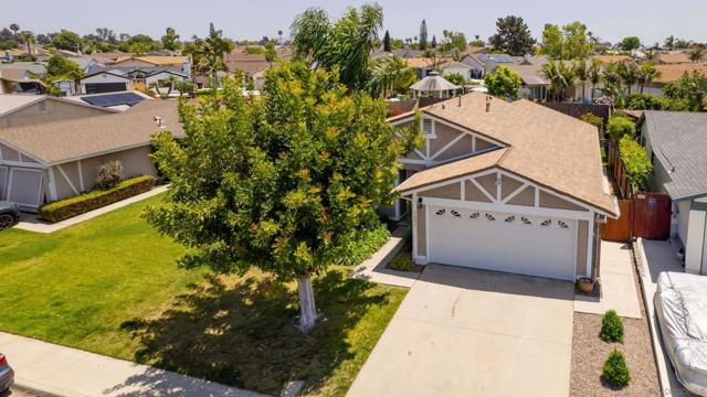 7587 Northrup Dr, San Diego CA: https://media.crmls.org/mediaz/46c4063c-5b4c-41ed-822c-10e412eea313.jpg