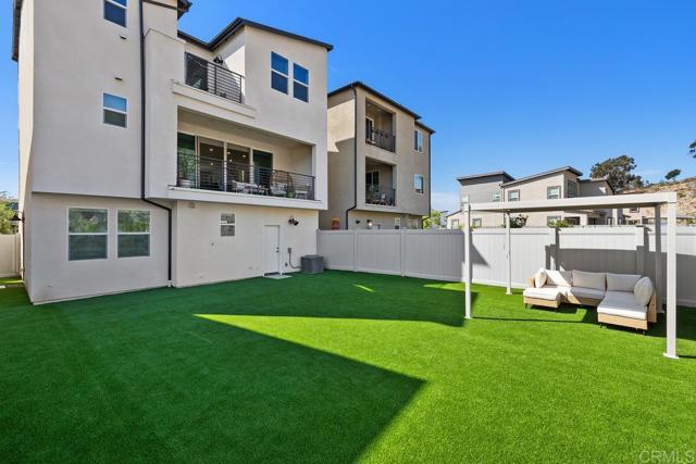 8177 Rose Quartz Circle, San Diego CA: https://media.crmls.org/mediaz/46c43202-2f73-4c2c-8da6-780bf338c650.jpg