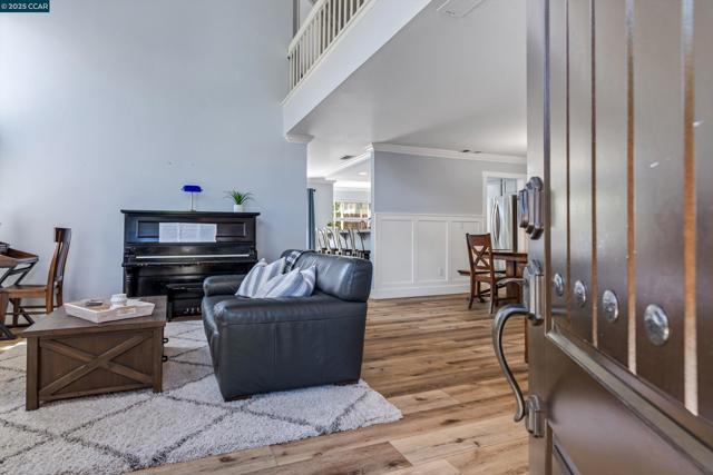 2057 Rapallo Way, Bay Point CA: https://media.crmls.org/mediaz/46c49436-dd20-42e6-80f5-9b5b23ad2fa3.jpg