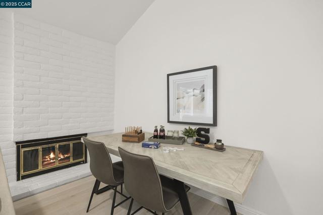 4513 Birch Bark Rd, Concord CA: https://media.crmls.org/mediaz/46c5bd68-1161-48a5-9263-8386a9974f89.jpg