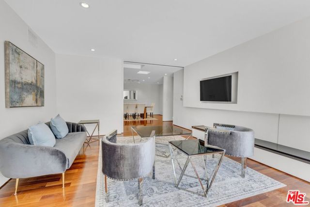 15514 CASIANO Court, Los Angeles CA: https://media.crmls.org/mediaz/46c6244a-1fdd-452d-bb1a-f970a42e54ee.jpg