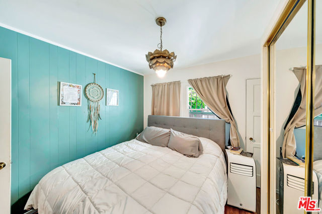 4112 Tracy Street, Los Angeles CA: https://media.crmls.org/mediaz/46c6480b-c453-49ba-910d-4280ccc1a5d7.jpg