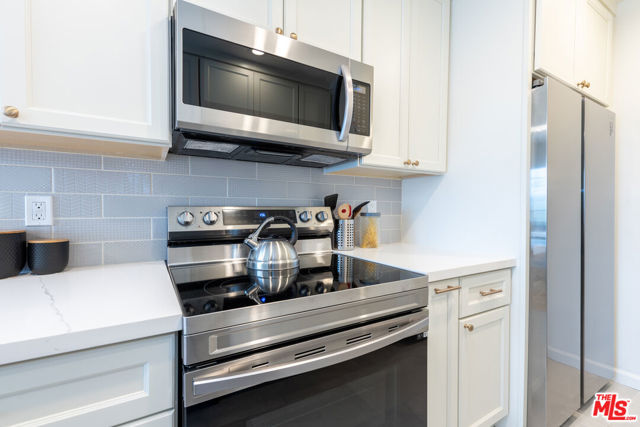 1012 7TH Street, 15 photo 8
