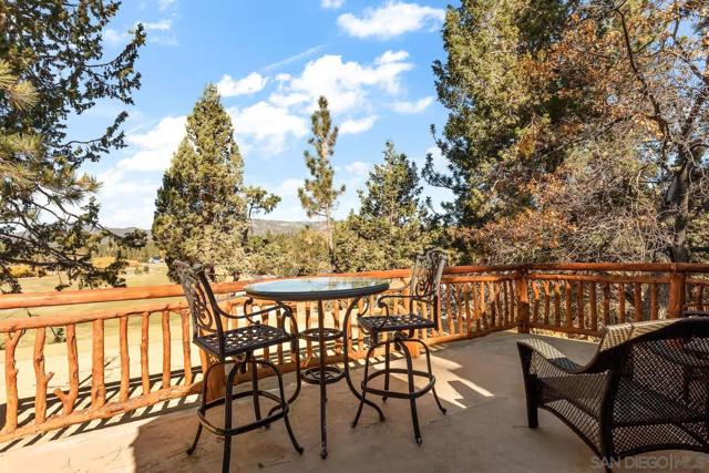 43133 Sheephorn Rd, Big Bear CA: https://media.crmls.org/mediaz/46c8dc2b-7f1e-48b5-8149-21f4b20ce1e6.jpg