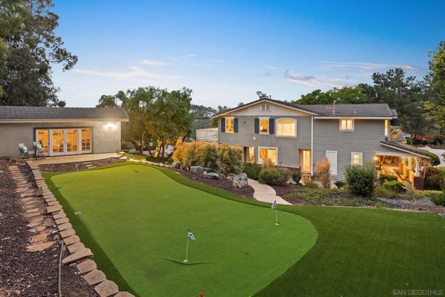 521 Latigo Row, Encinitas CA: https://media.crmls.org/mediaz/46c8e64b-0fac-4240-9e71-2aae4b781f1c.jpg