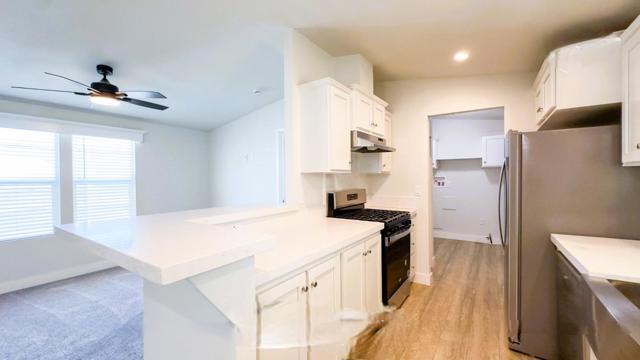 26814 S Mooney Boulevard, Visalia CA: https://media.crmls.org/mediaz/46ca0fc0-b0ef-4c01-9129-050502ad85c5.jpg