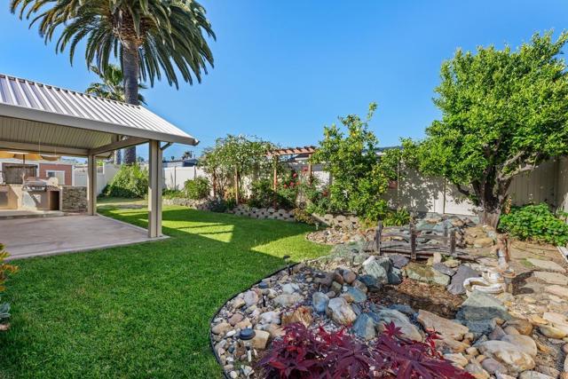 6289 Lake Arago Ave, San Diego CA: https://media.crmls.org/mediaz/46ca5245-f3a9-4583-8a27-cbd52ffc8a93.jpg