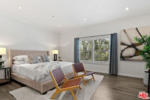 2025 S Beverly Glen Boulevard, Los Angeles CA: https://media.crmls.org/mediaz/46cb0e79-6e9c-4cf3-b034-a773f1f5e098.jpg