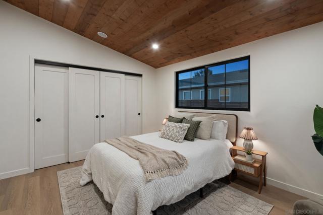 1566 Evergreen St, San Diego CA: https://media.crmls.org/mediaz/46cb984c-6921-43b3-b91b-7cb3001bfdfd.jpg