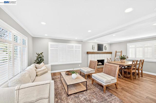 907 Hazel St, Livermore CA: https://media.crmls.org/mediaz/46cb9ab2-8b5e-4cb3-b41c-a34088b8292e.jpg