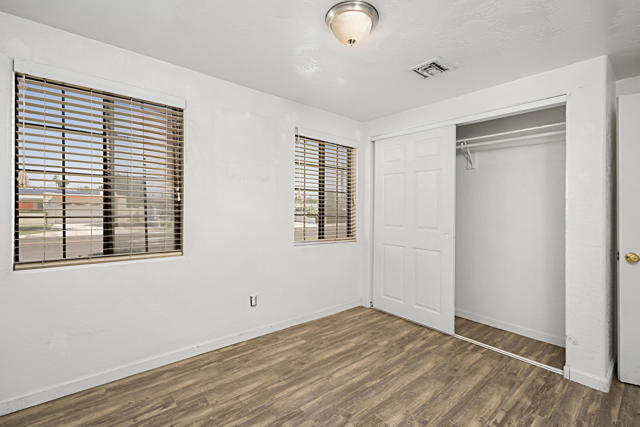 73345 Royal Palm Drive, Palm Desert CA: https://media.crmls.org/mediaz/46cc70fc-82e0-45a9-b385-3cccbe8221a7.jpg