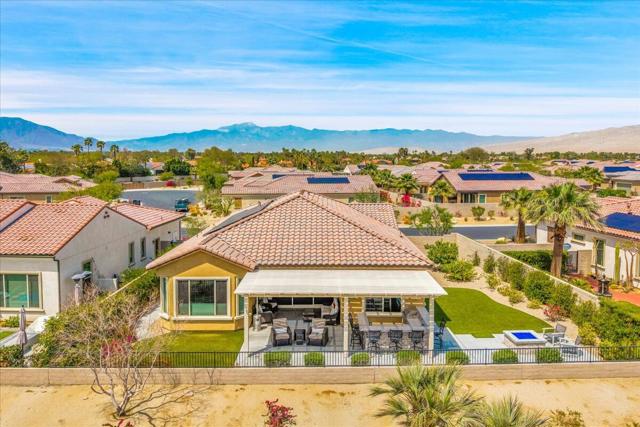 72 Barolo, Rancho Mirage CA: https://media.crmls.org/mediaz/46cc738e-2b6b-466e-9f5e-5d7c31d59fa7.jpg