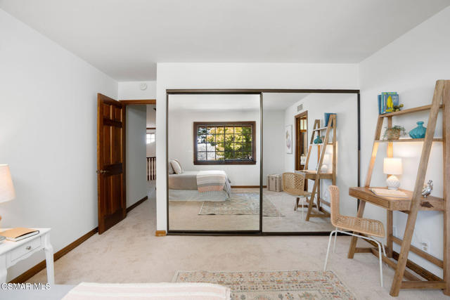 2457 Angelo Drive, Los Angeles CA: https://media.crmls.org/mediaz/46cc7cb9-9523-453b-8f14-4feb9ff9c8e6.jpg