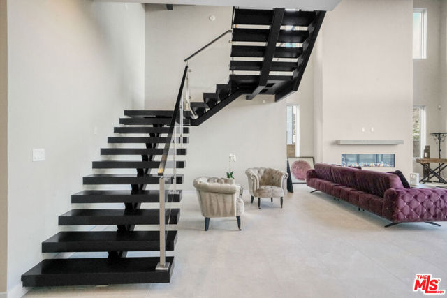 11848 N Hillsborough Lane, Porter Ranch CA: https://media.crmls.org/mediaz/46cc91fe-9670-45fb-b09e-ea8a61a3cc7a.jpg