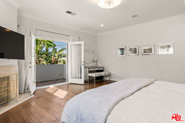 7354 Trask Avenue, Playa del Rey CA: https://media.crmls.org/mediaz/46cd3ea3-028f-4298-9b04-53b8419f3bb6.jpg