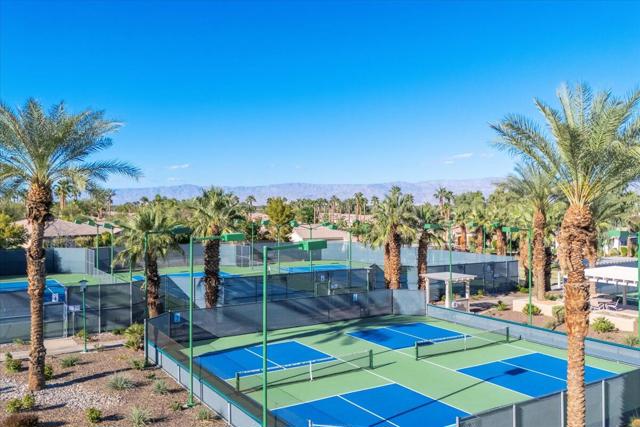 81485 Golden Poppy Way, La Quinta CA: https://media.crmls.org/mediaz/46ce3b9d-6c4c-419b-8abe-c229458249f8.jpg