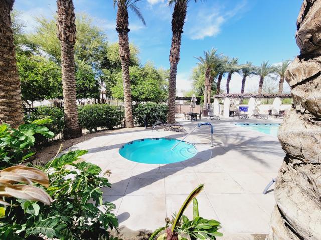 118 Paseo Bravo, Palm Desert CA: https://media.crmls.org/mediaz/46ceb9c9-6f8e-40cf-813f-21f5903cad33.jpg
