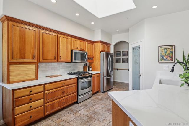 16112 Arena Drive, Ramona CA: https://media.crmls.org/mediaz/46ced663-f437-4113-84e3-b81ba02d71ea.jpg