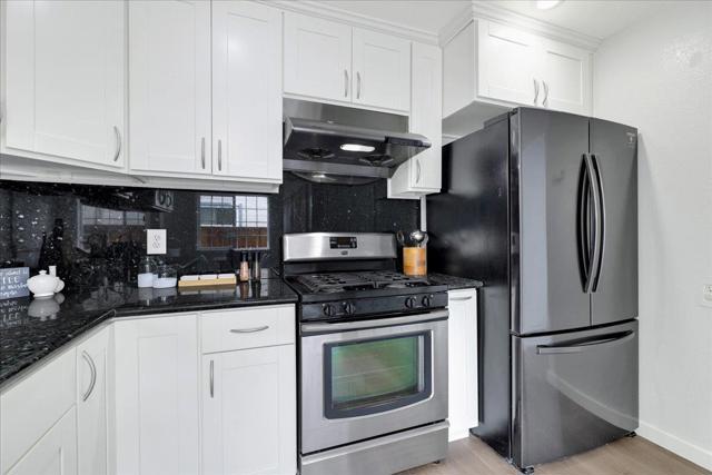 824 Acacia Avenue, Sunnyvale CA: https://media.crmls.org/mediaz/46d0ba48-fa71-41f6-b081-663900133d72.jpg