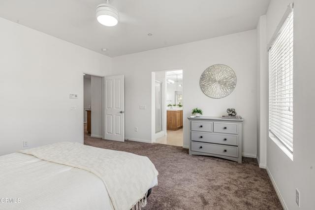 Detail Gallery Image 18 of 50 For 2916 Esperanza Way #F,  Simi Valley,  CA 93063 - 4 Beds | 3 Baths