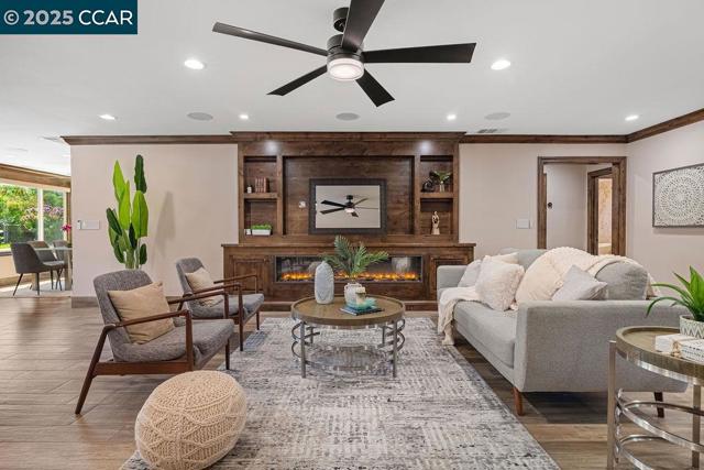 221 El Sobrante Dr, Danville CA: https://media.crmls.org/mediaz/46d1be8c-24e0-4c31-b6a7-9c14e4cd9d03.jpg