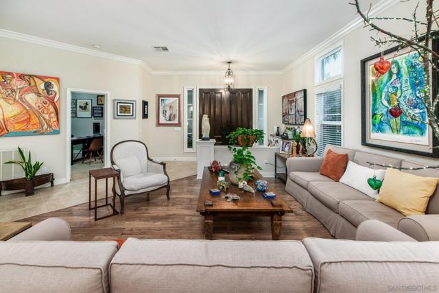 5255 Greenwillow Ln, San Diego CA: https://media.crmls.org/mediaz/46d1fd89-ea75-455c-be34-1f58322da426.jpg