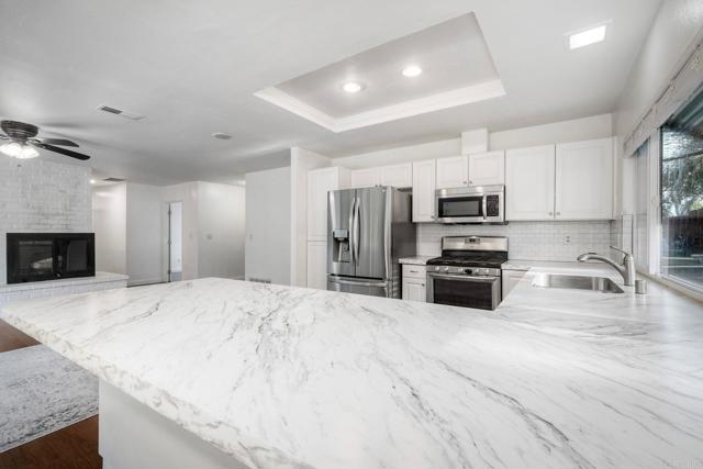 Detail Gallery Image 19 of 47 For 338 Rancho Vista Pl, Vista,  CA 92083 - 4 Beds | 2 Baths