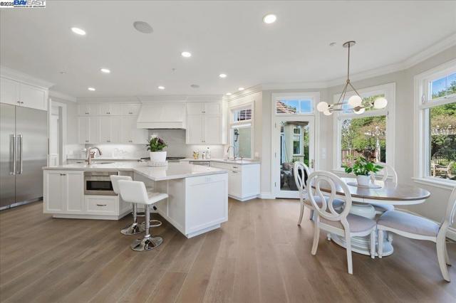 2434 Pomino Way, Pleasanton CA: https://media.crmls.org/mediaz/46d25827-16ff-49f3-9dd9-45e258d2af6e.jpg