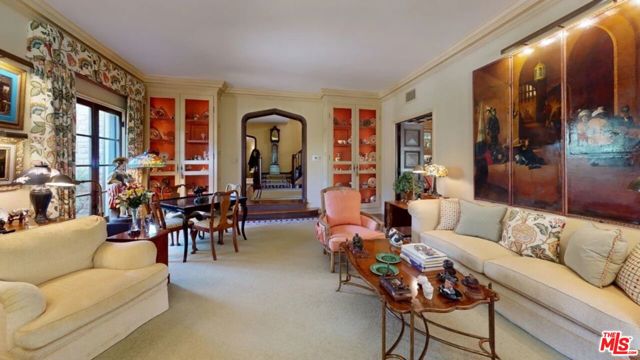 570 S Mapleton Drive, Los Angeles CA: https://media.crmls.org/mediaz/46d39817-0245-48ff-9e4e-18db6235a6e5.jpg