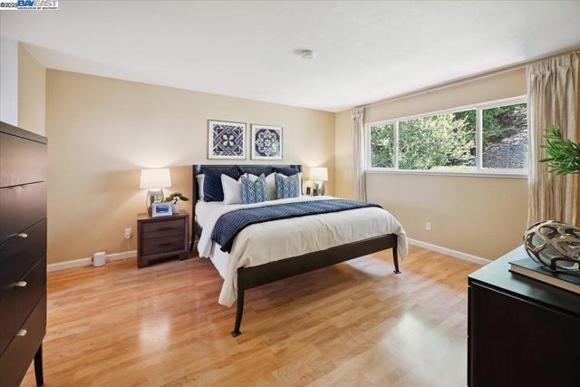 3457 Hackamore Dr, Hayward CA: https://media.crmls.org/mediaz/46d3b669-d91b-4a79-8b04-531639a9640e.jpg