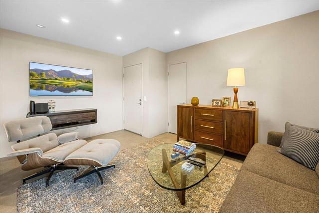 Image 5 of 24 For 467 Calle El Segundo  D1