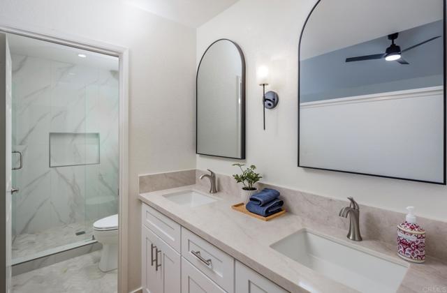 1680 N Coast Hwy 101, Encinitas CA: https://media.crmls.org/mediaz/46d533a6-4b35-44d4-adc2-e76a782c0ccd.jpg