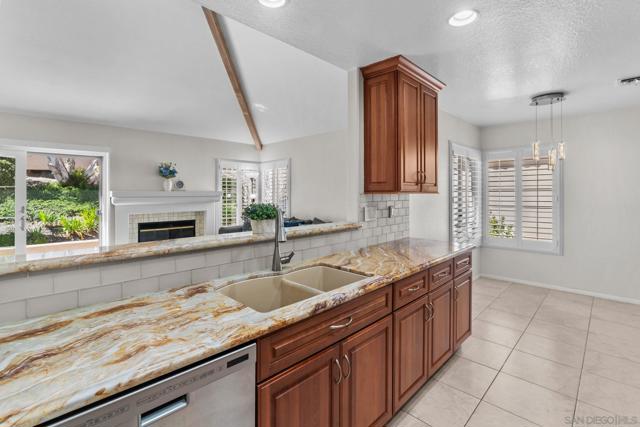 12027 Caminito Corriente, San Diego CA: https://media.crmls.org/mediaz/46d618c2-2941-4b10-b0df-1e932729c2d3.jpg