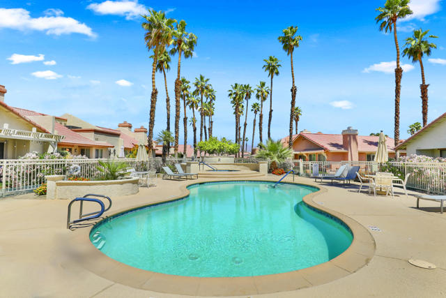 42285 Sultan Avenue, Palm Desert CA: https://media.crmls.org/mediaz/46d6b478-1694-4700-a42e-76a87d319dbc.jpg