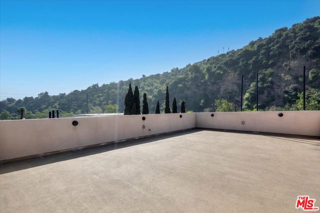 416 S Avenue 56, Los Angeles CA: https://media.crmls.org/mediaz/46d71a6d-d184-4b68-aff2-940732cc5577.jpg